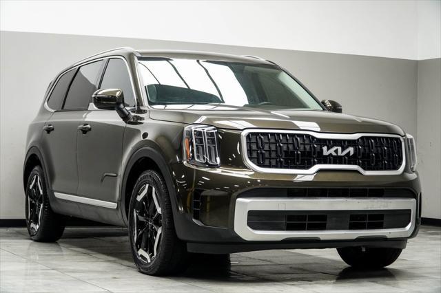 used 2023 Kia Telluride car, priced at $32,531