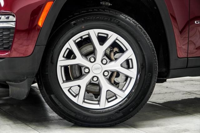 used 2022 Jeep Grand Cherokee car, priced at $29,269