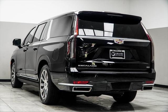 used 2022 Cadillac Escalade ESV car, priced at $63,111