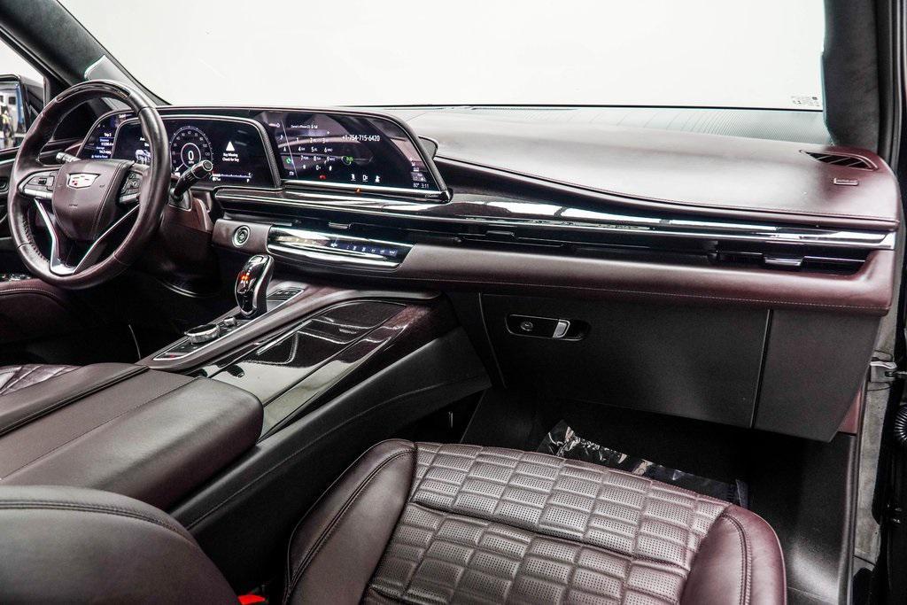 used 2022 Cadillac Escalade ESV car, priced at $59,788