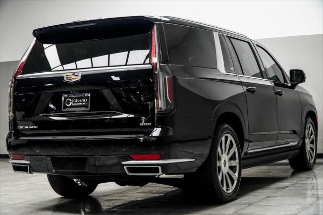 used 2022 Cadillac Escalade ESV car, priced at $63,111