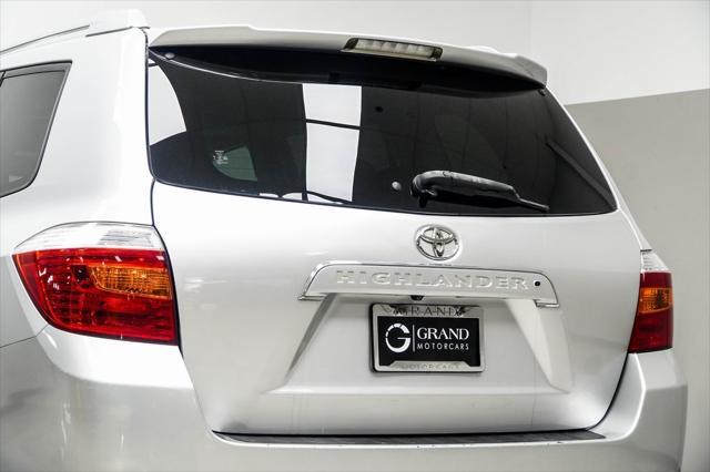 used 2010 Toyota Highlander car, priced at $9,995
