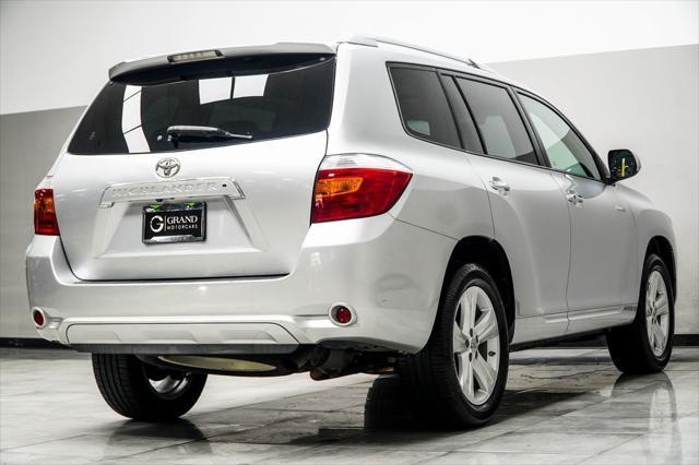 used 2010 Toyota Highlander car, priced at $9,995