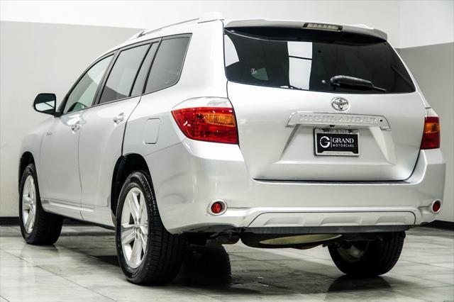 used 2010 Toyota Highlander car, priced at $9,995