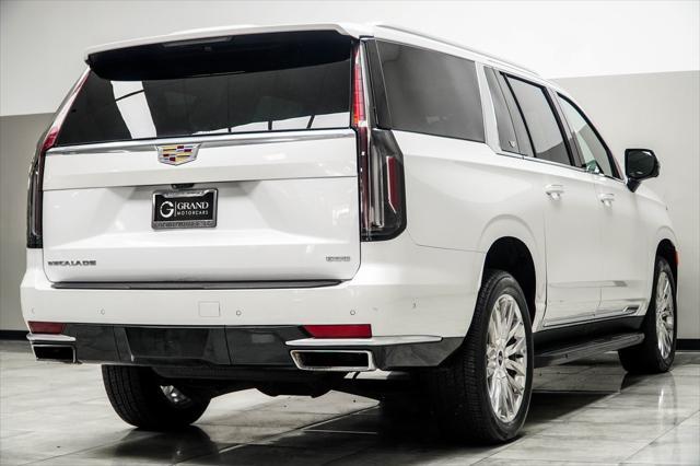 used 2023 Cadillac Escalade ESV car, priced at $71,799