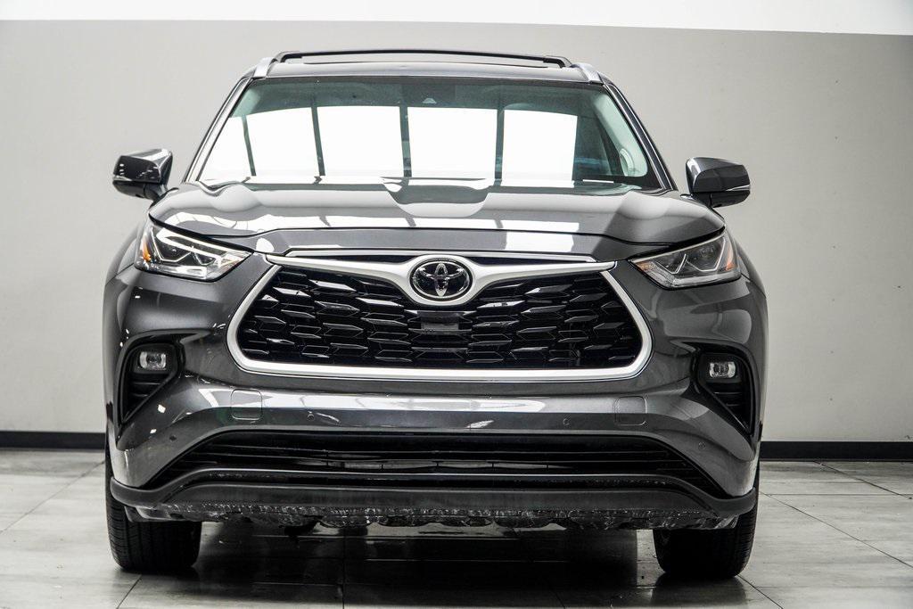 used 2023 Toyota Highlander car, priced at $39,832