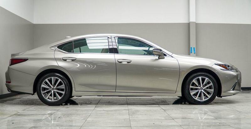 used 2021 Lexus ES 350 car, priced at $33,998