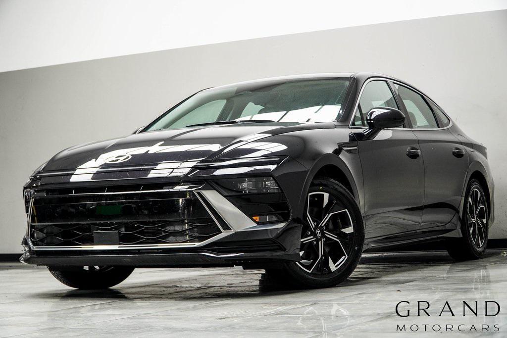 used 2025 Hyundai Sonata car, priced at $21,355