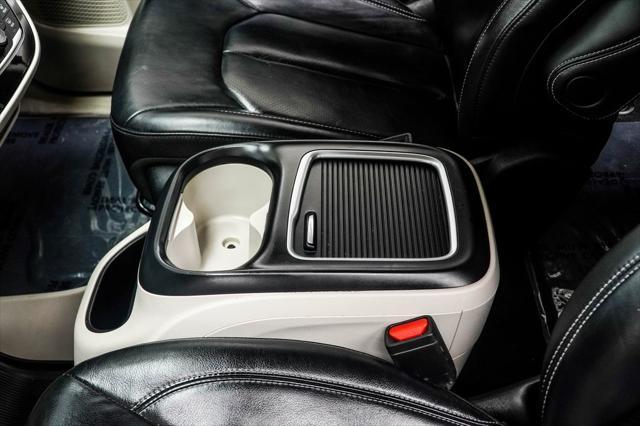 used 2022 Chrysler Pacifica car, priced at $18,900