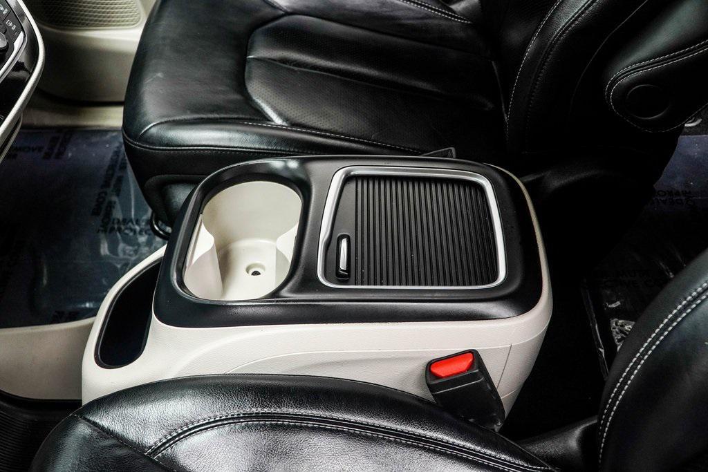 used 2022 Chrysler Pacifica car, priced at $16,739