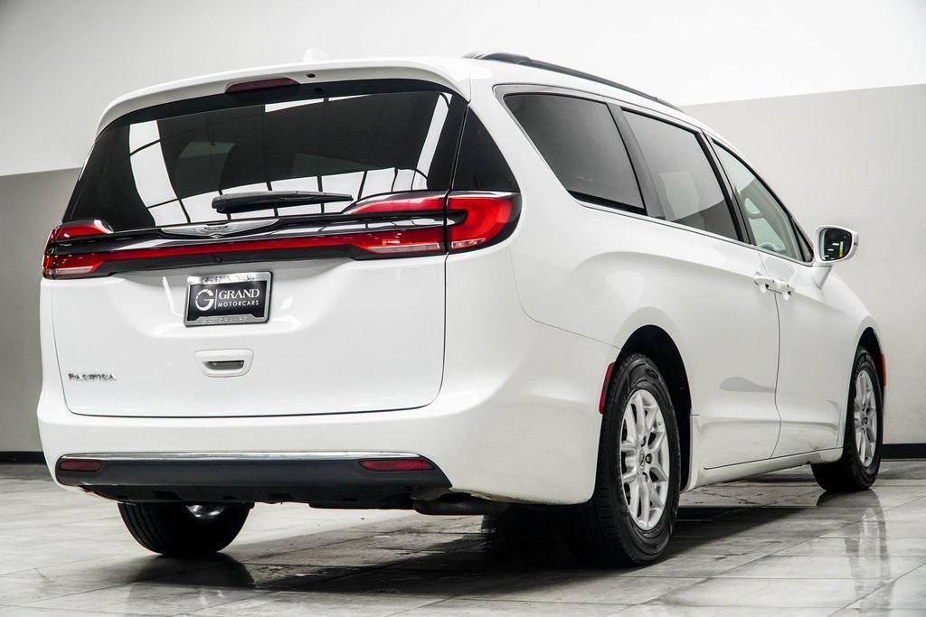 used 2022 Chrysler Pacifica car, priced at $16,739