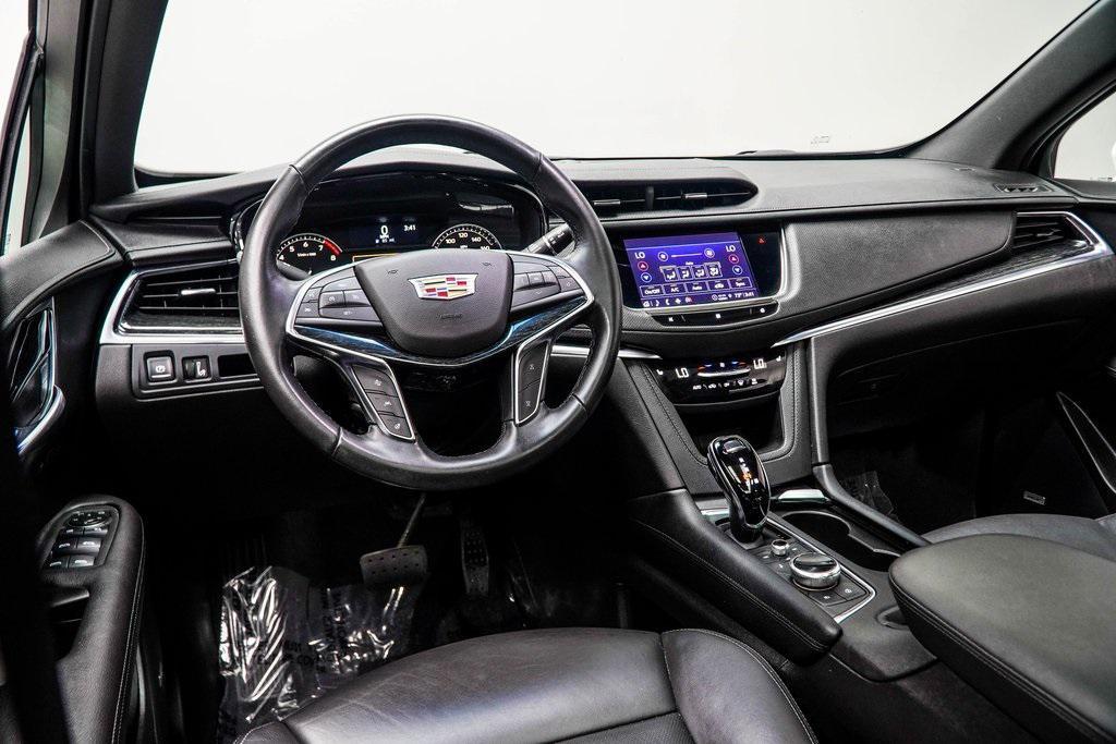 used 2021 Cadillac XT5 car, priced at $29,324