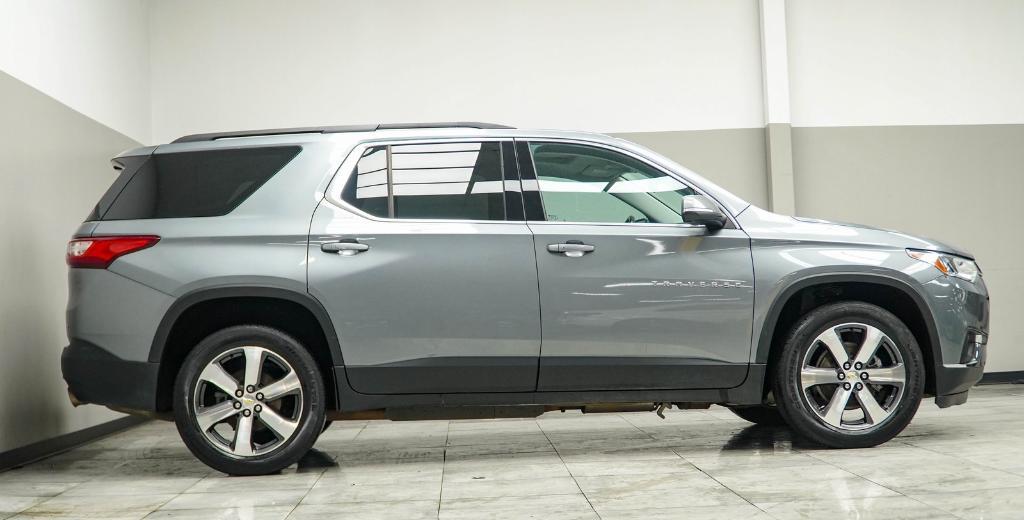 used 2021 Chevrolet Traverse car, priced at $21,997