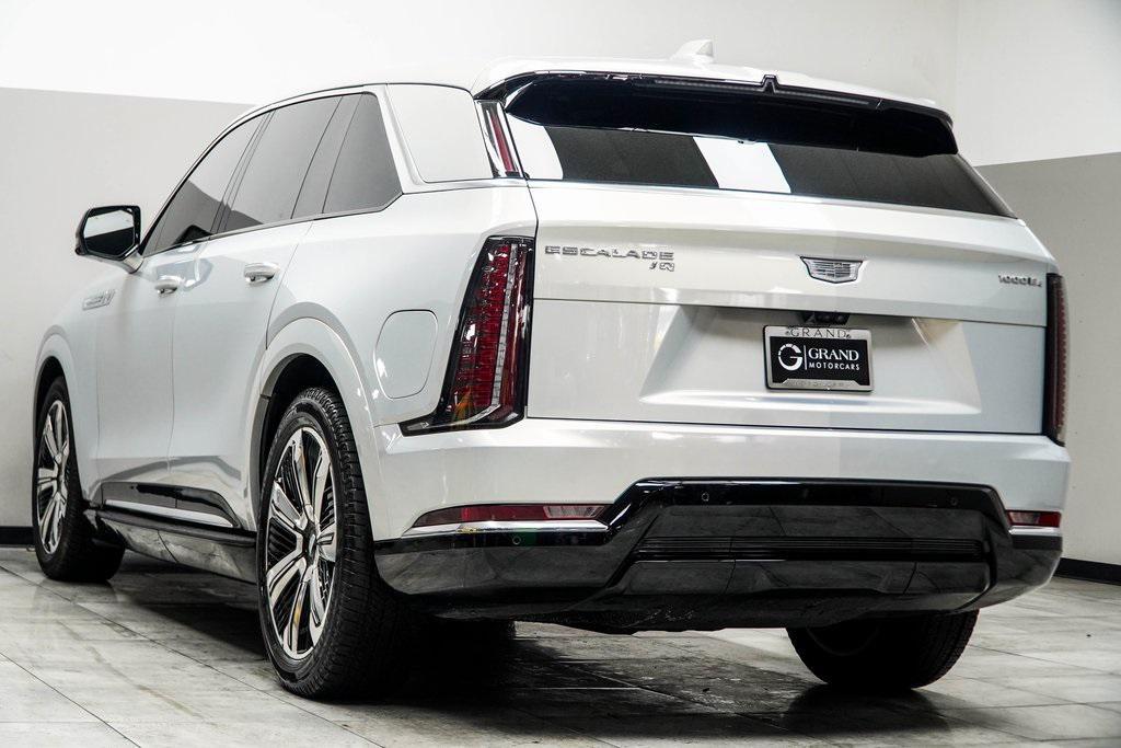 used 2025 Cadillac Escalade IQ car, priced at $121,500