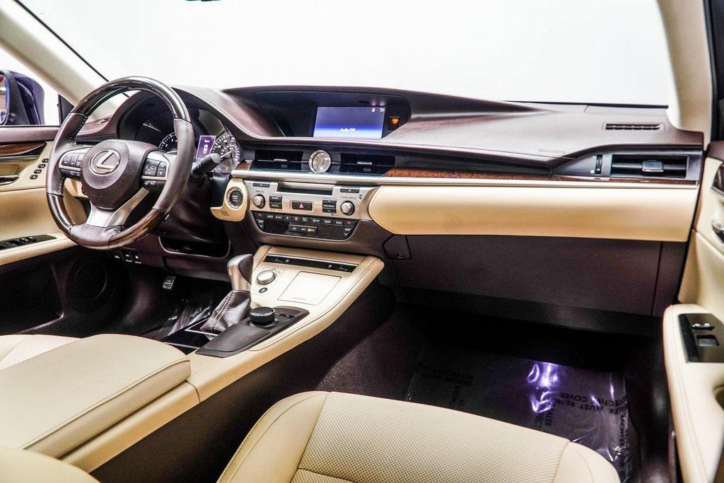 used 2016 Lexus ES 350 car, priced at $13,998