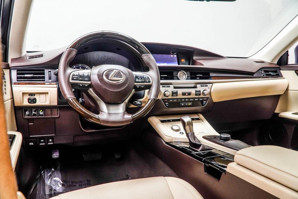 used 2016 Lexus ES 350 car, priced at $13,998