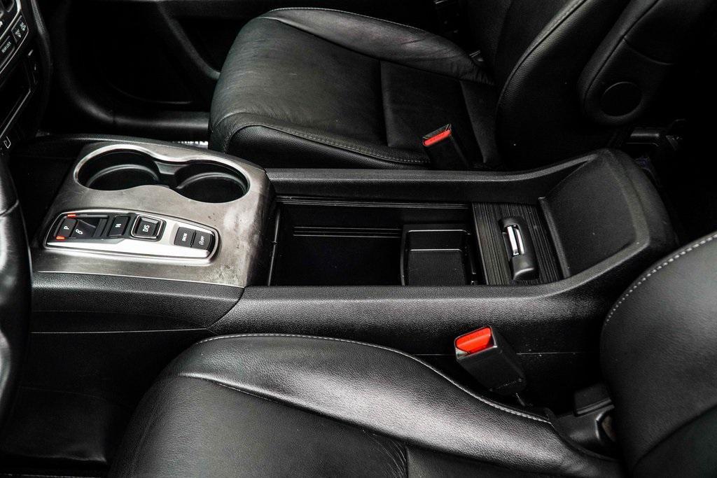 used 2021 Honda Pilot car, priced at $25,986