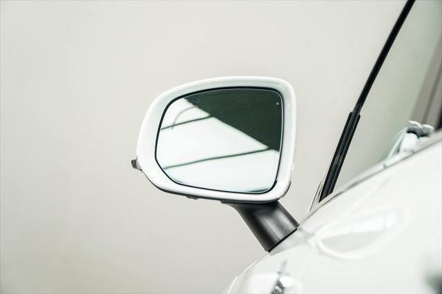 used 2022 Volvo XC90 car, priced at $39,076