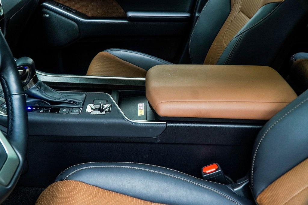 used 2024 Lexus GX 550 car, priced at $88,701