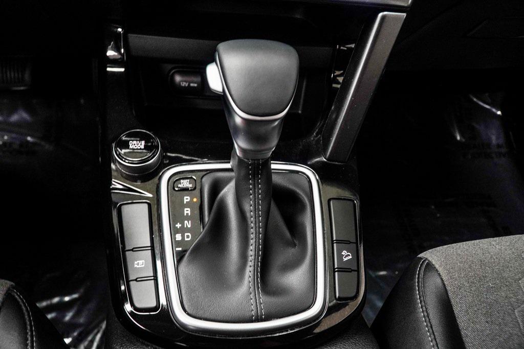 used 2025 Kia Seltos car, priced at $20,923