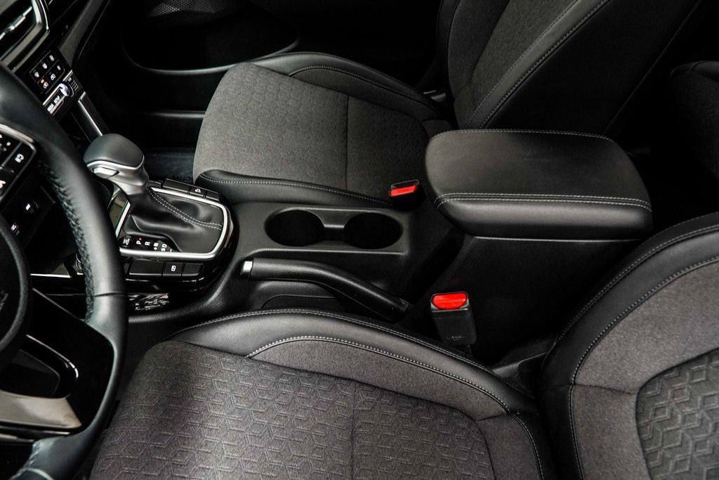 used 2025 Kia Seltos car, priced at $20,923