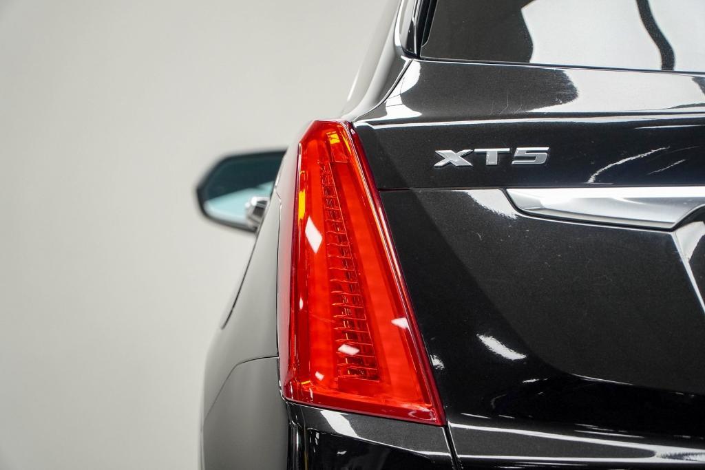 used 2017 Cadillac XT5 car, priced at $15,776