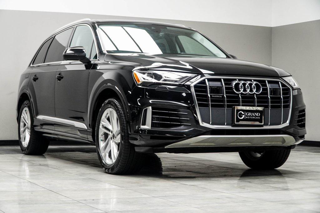 used 2022 Audi Q7 car, priced at $31,719