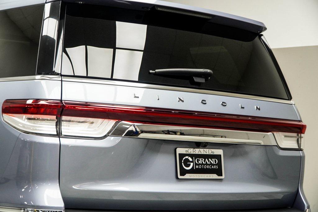 used 2022 Lincoln Navigator car, priced at $61,998