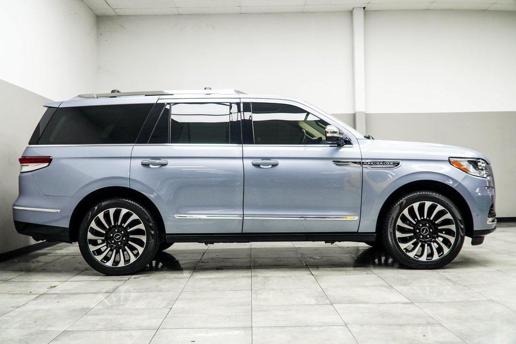 used 2022 Lincoln Navigator car, priced at $61,998