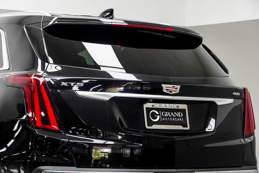 used 2023 Cadillac XT5 car, priced at $26,999