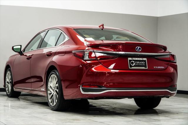 used 2021 Lexus ES 300h car, priced at $39,284
