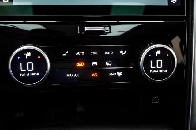 used 2021 Land Rover Discovery car, priced at $25,752