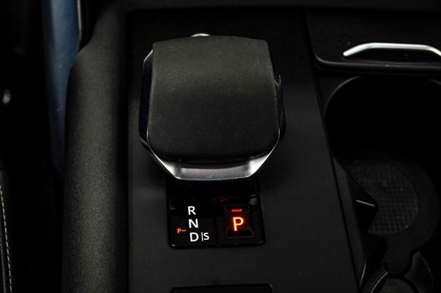 used 2021 Land Rover Discovery car, priced at $25,752