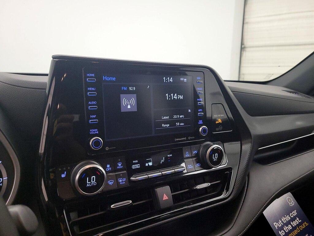 used 2021 Toyota Highlander car, priced at $31,998