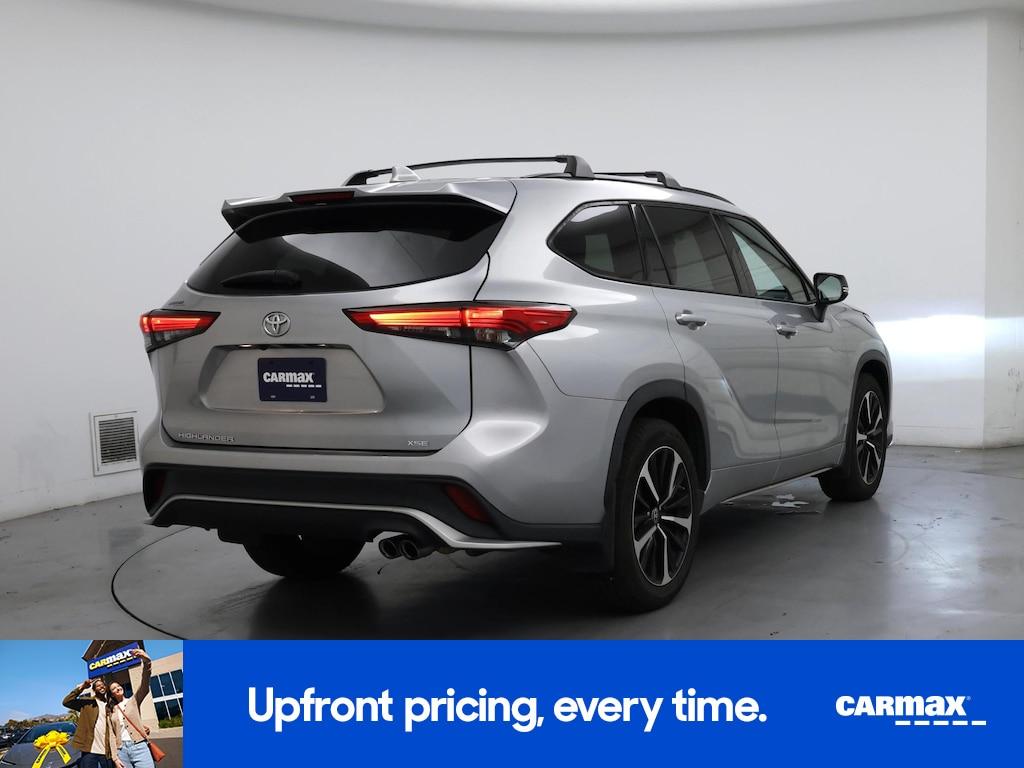 used 2021 Toyota Highlander car, priced at $31,998