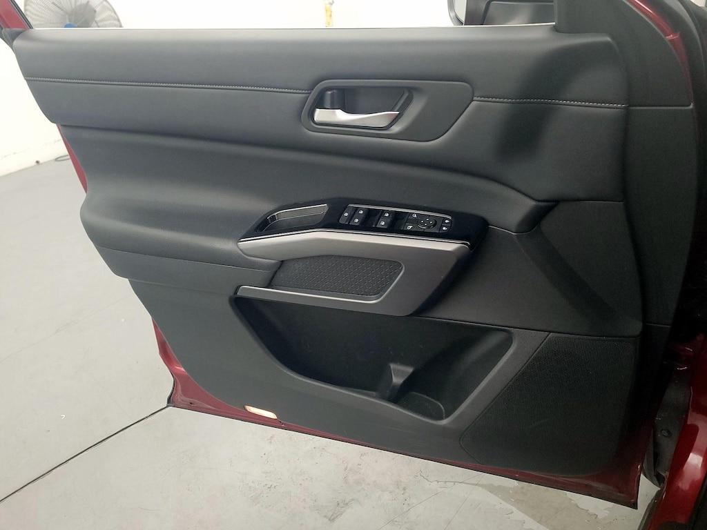 used 2022 Nissan Pathfinder car, priced at $31,998