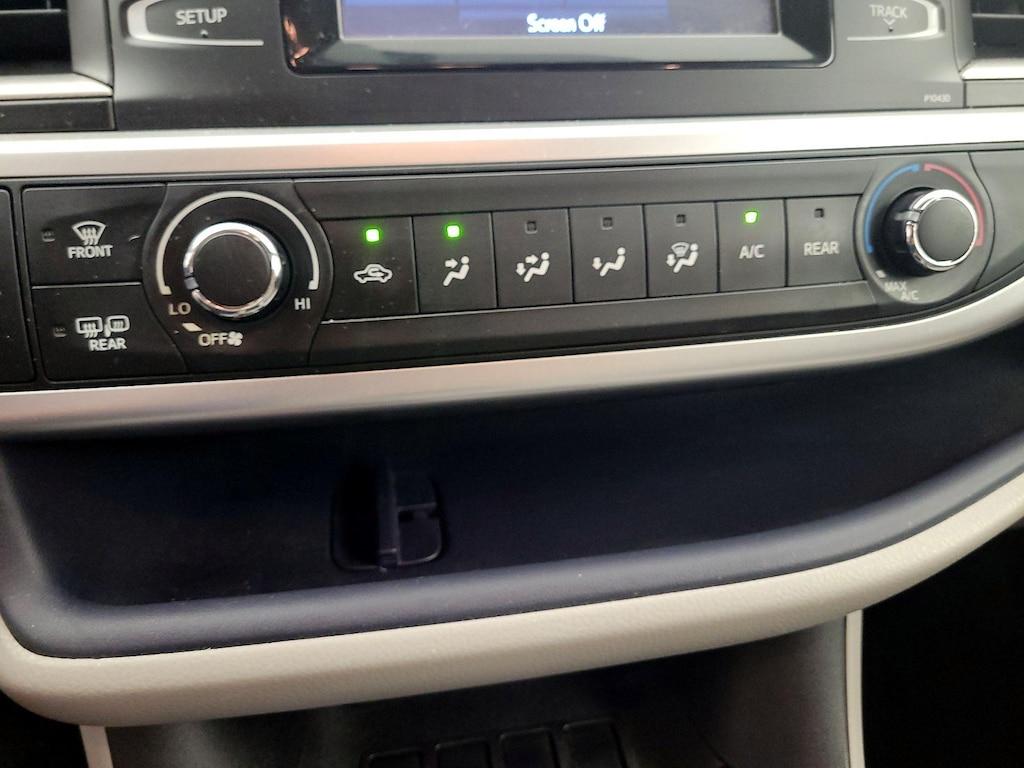 used 2015 Toyota Highlander car, priced at $25,998