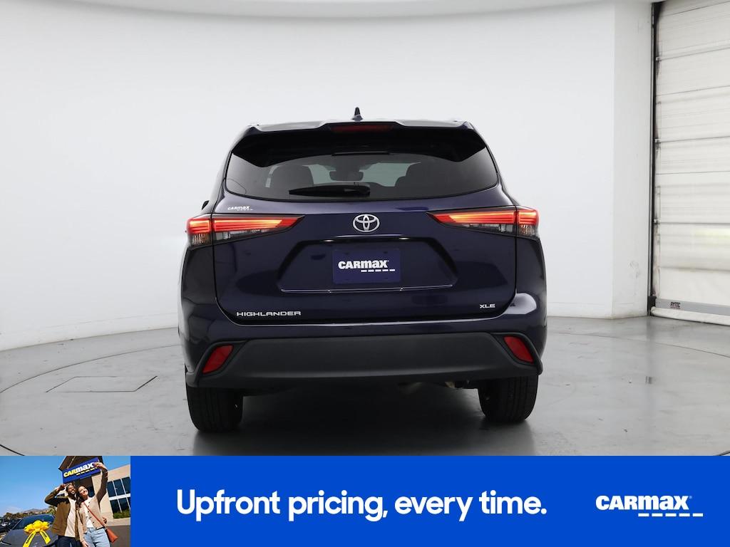 used 2021 Toyota Highlander car, priced at $32,998