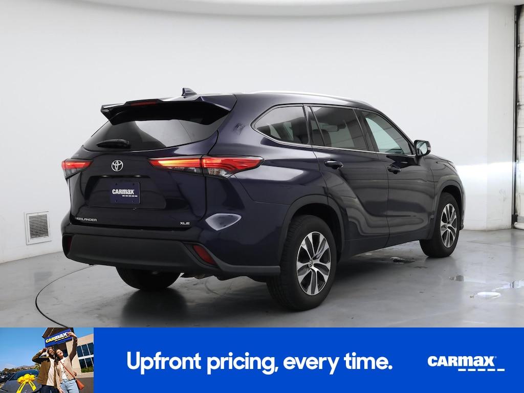used 2021 Toyota Highlander car, priced at $32,998