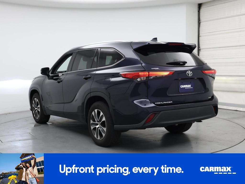used 2021 Toyota Highlander car, priced at $32,998