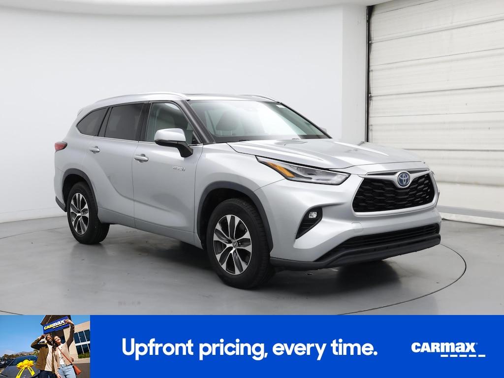 used 2021 Toyota Highlander Hybrid car, priced at $35,998