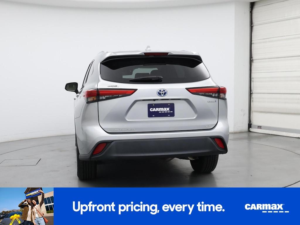 used 2021 Toyota Highlander Hybrid car, priced at $35,998