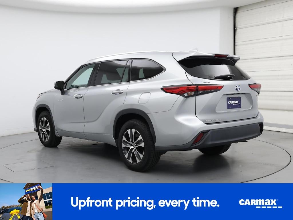 used 2021 Toyota Highlander Hybrid car, priced at $35,998