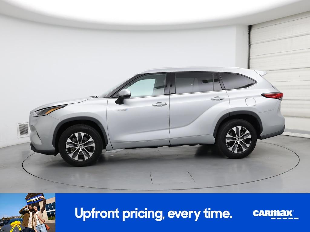 used 2021 Toyota Highlander Hybrid car, priced at $35,998