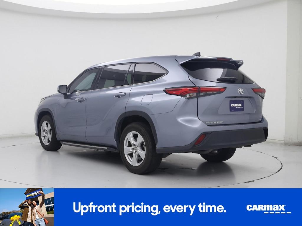 used 2022 Toyota Highlander car, priced at $30,998