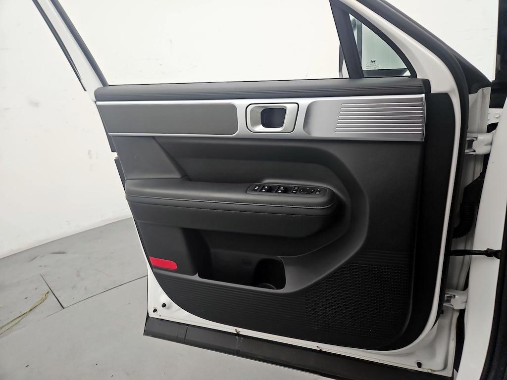 used 2025 Hyundai Santa Fe car, priced at $33,998