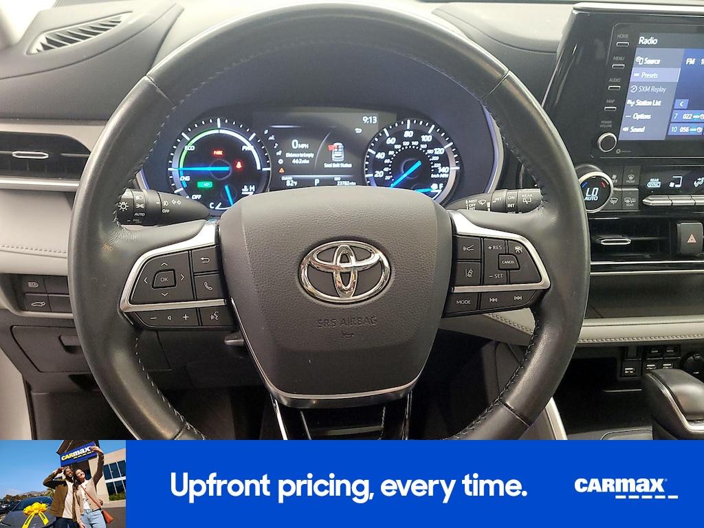 used 2021 Toyota Highlander Hybrid car, priced at $38,998