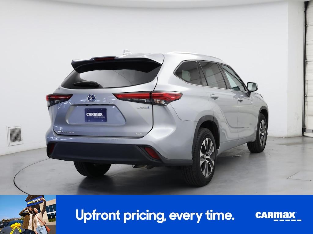 used 2021 Toyota Highlander Hybrid car, priced at $38,998