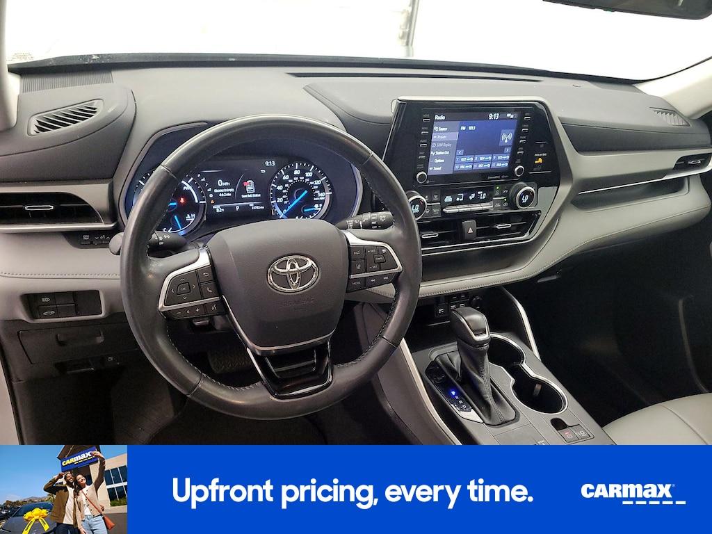 used 2021 Toyota Highlander Hybrid car, priced at $38,998
