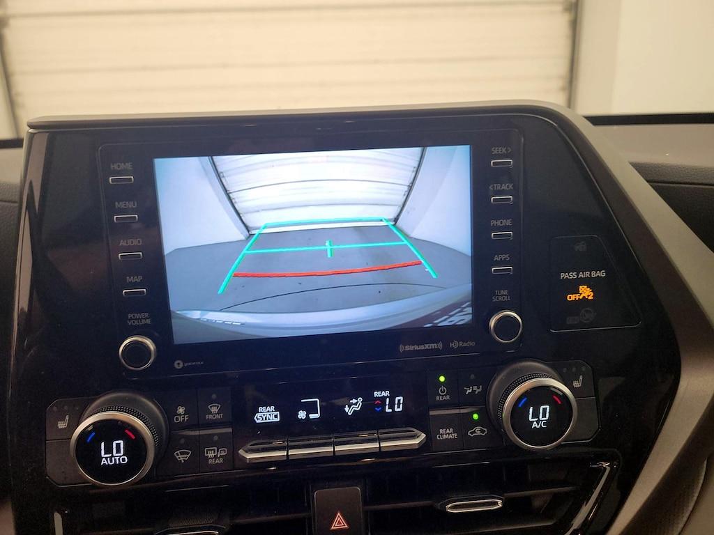 used 2021 Toyota Highlander Hybrid car, priced at $38,998